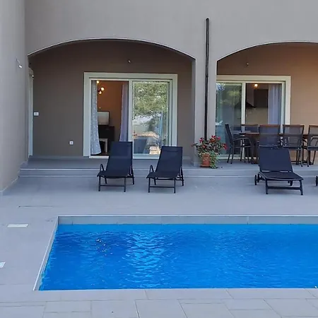 Apartman Dorina Marcana