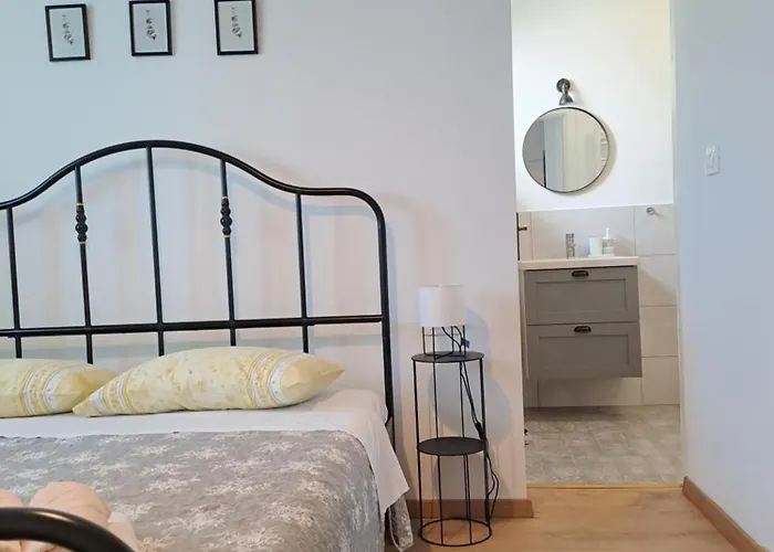 Dorina Apartament *