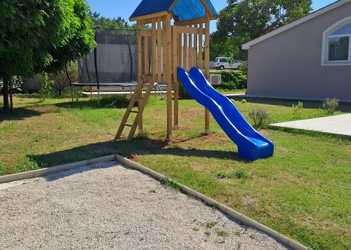 Apartament Dorina