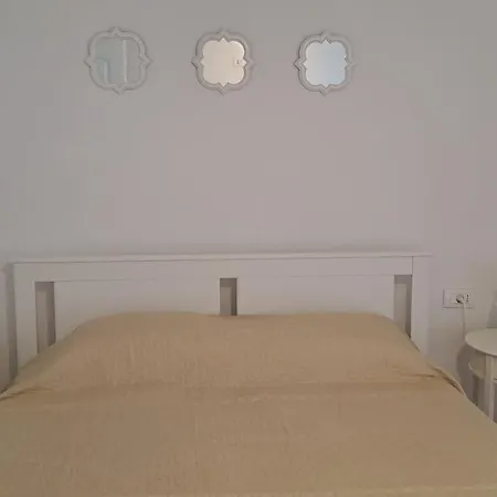 Dorina Apartment *